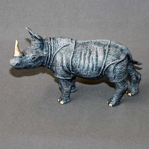 rhino_mama_figurine_1